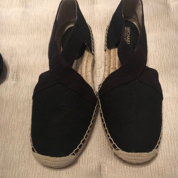 New never worn Espadrilles - Picture 1 of 2